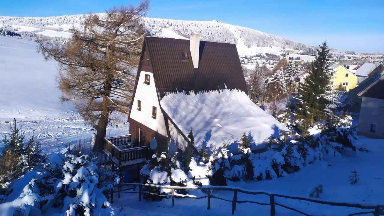 Chata Helena Loucna pod Klinovcem Exterior photo